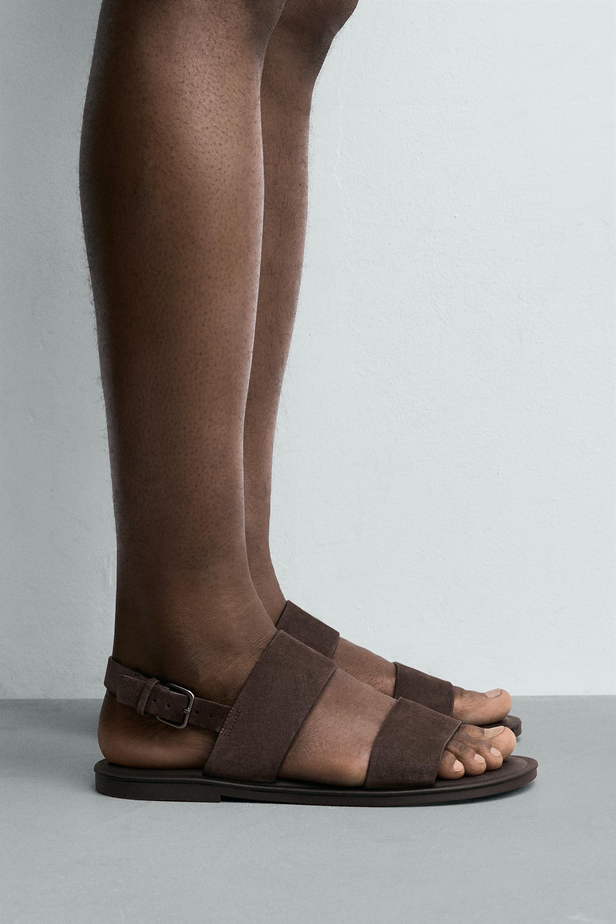 SANDALES EN CUIR À BRIDES
